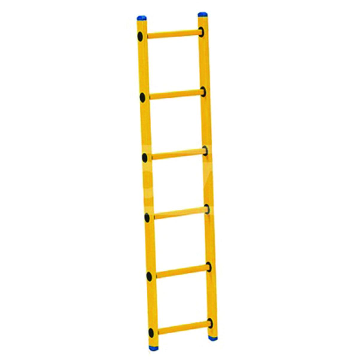 Tegra 1000 stiger med festebrakett. Wavin