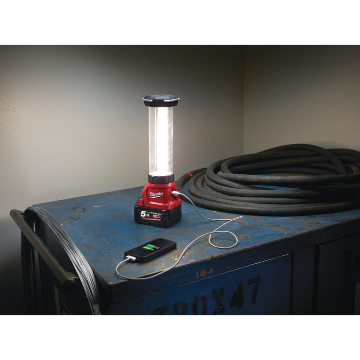 Arbeidslampe Milwaukee M18 LL-0 Solo
