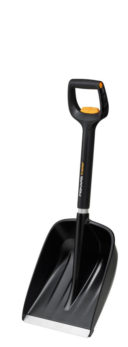 Bilsnøspade Fiskars X-Series