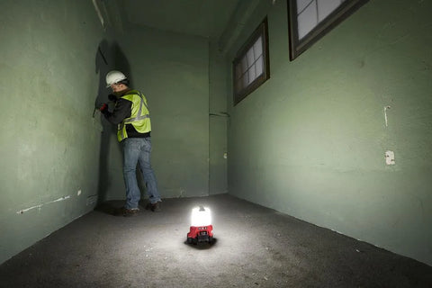 Arbeidslampe M18TAL0 Milwaukee Solo (507277)