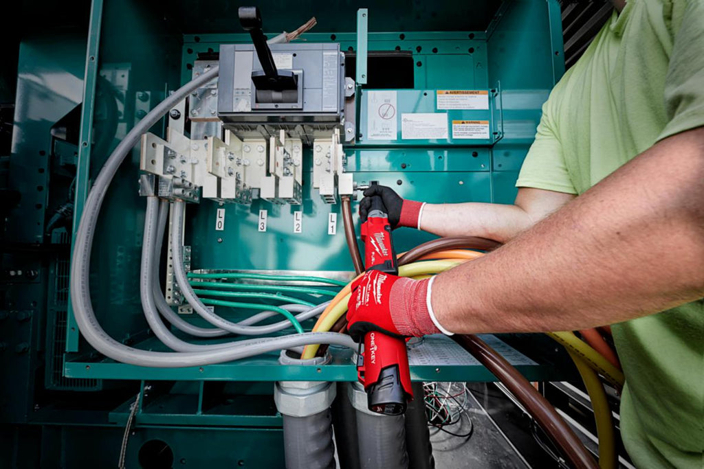 Momentnøkkel Milwaukee M12 ONEFTR38-201C